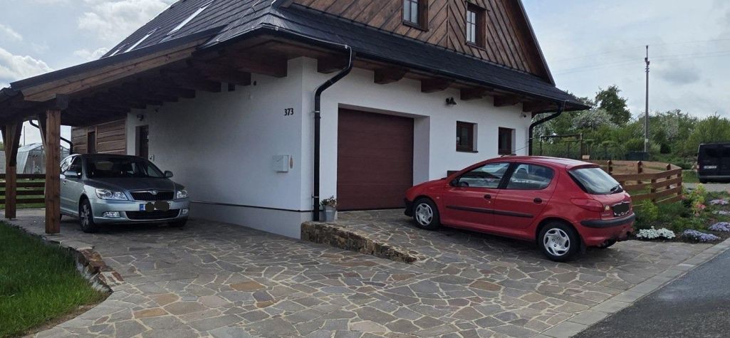 Pokládka kamenné dlažby – Porfyr